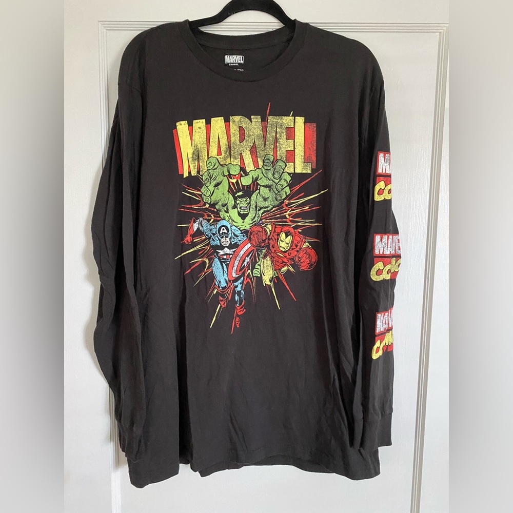 ⚡️ Marvel licensed long sleeve graphic tee